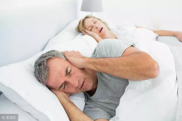 睡覺打呼嚕,到底是健康還是不健康的信號?主要在於這個現象