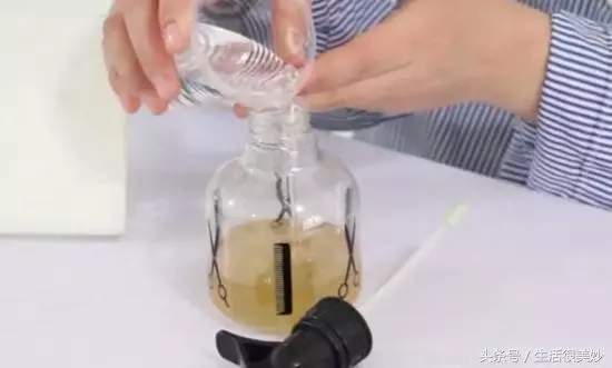 啤酒倒在窗檯縫隙上,解決了家家戶戶的煩惱,看完趕緊試一試