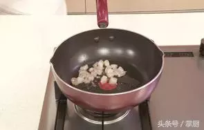 把秋葵和雞蛋配在一起,結果沒想到居然有這種效果!