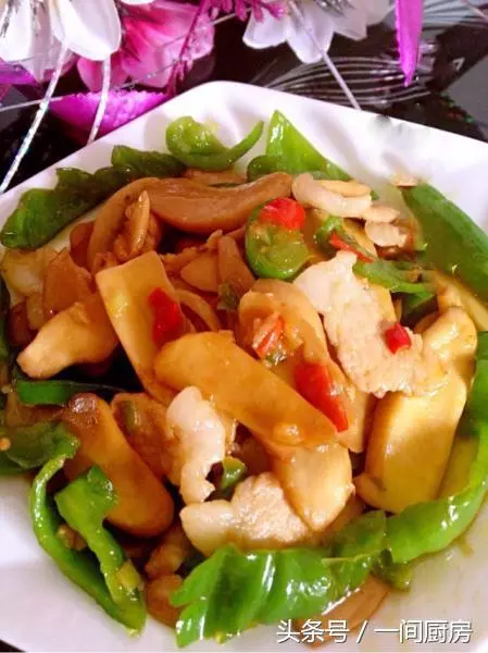 「杏鮑菇」這樣炒超級下飯,一上桌盤子就空了,比吃大魚大肉還滿足!