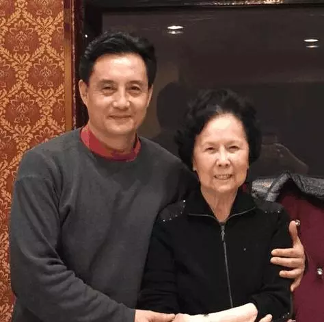 2017年去世的五位明星,最後一位死數月才曝光死因,讓人無語...!