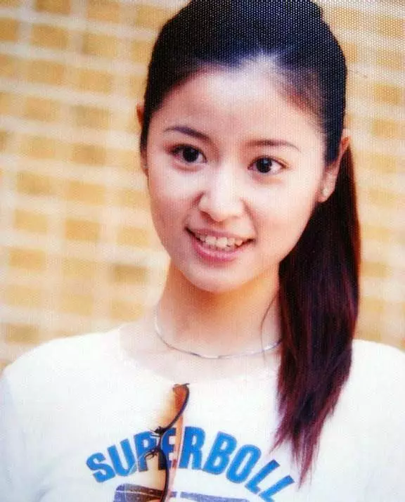 林心如曾愛他8年,他卻愛上她的閨蜜,如今57歲依舊單身成糟老頭!