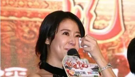 林心如曾愛他8年,他卻愛上她的閨蜜,如今57歲依舊單身成糟老頭!