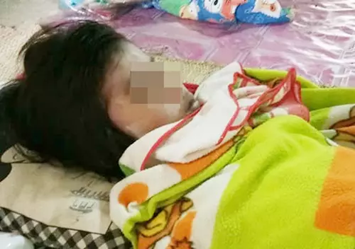 女童被忘在車裡窒息慘死~