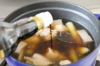 無油紅燒肉的做法【無油紅燒肉】菜譜