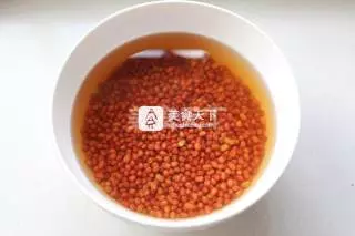 玫瑰花醬淋紅豆棗粽的做法_不一樣的粽子——玫瑰花醬淋紅豆蜜棗粽_菜譜
