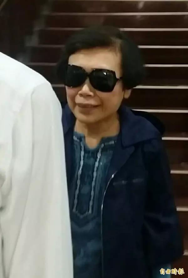 國務機要費貴婦團種村碧君被判刑 以心律 不整向高院聲請停審