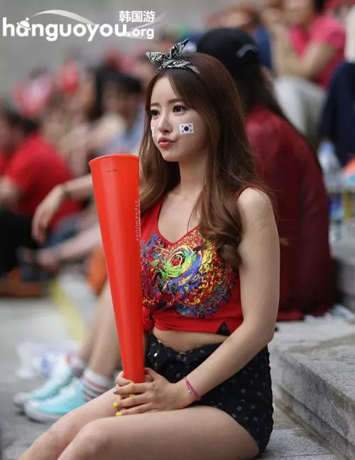【韓國女球迷讓人戀愛了~】2018世界盃不止有帥氣球員,女球迷也超漂亮der!