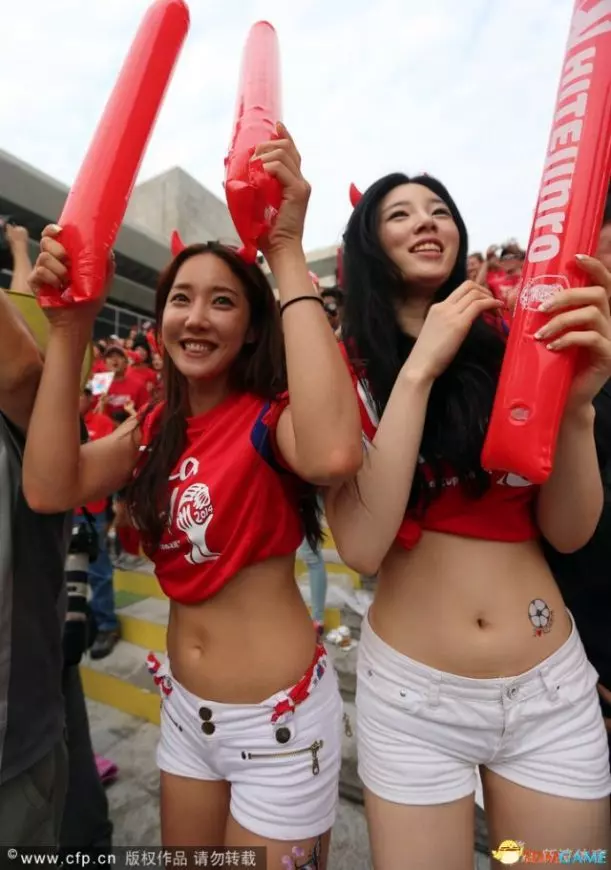 【韓國女球迷讓人戀愛了~】2018世界盃不止有帥氣球員,女球迷也超漂亮der!