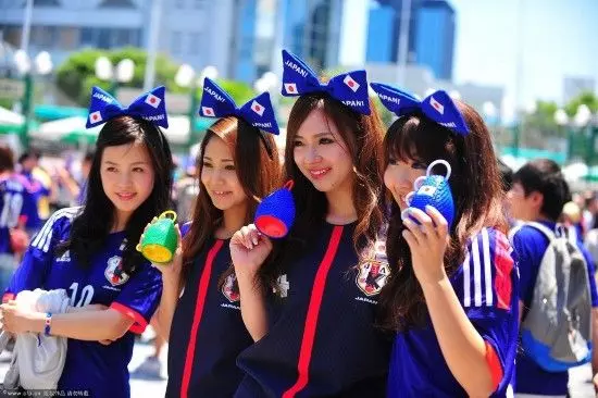 【韓國女球迷讓人戀愛了~】2018世界盃不止有帥氣球員,女球迷也超漂亮der!