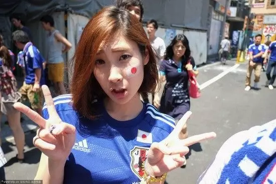 【韓國女球迷讓人戀愛了~】2018世界盃不止有帥氣球員,女球迷也超漂亮der!