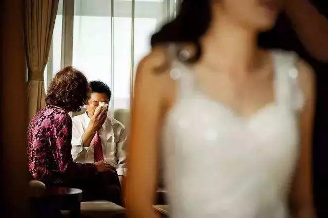 為了愛情做了遠嫁女,沒有娘家做後盾的婚姻,讓我後悔離開了父母