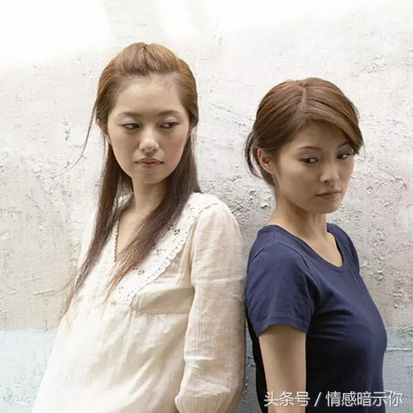 說好陪我去做產檢,他卻和他姐回老家,幾天後,我和他說孩子沒了
