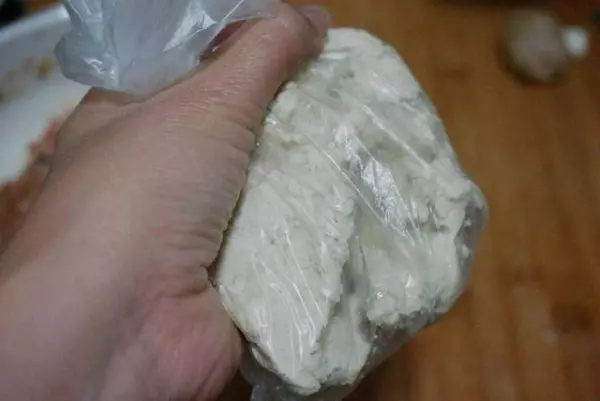 我做的丸子不用反覆炸,也能外焦裡嫩,只因為加了它!太好吃了!