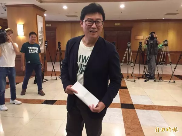 獨派集結挺姚文智 齊批柯文哲「柯買辦」、「綜藝咖」