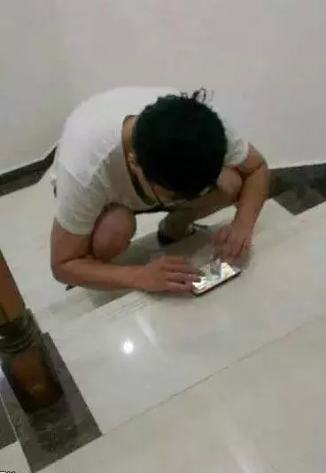 小姨子說姐夫不在家來吃飯沒意義,姐姐聽見了要解釋,小姨子的解釋讓我笑噴了