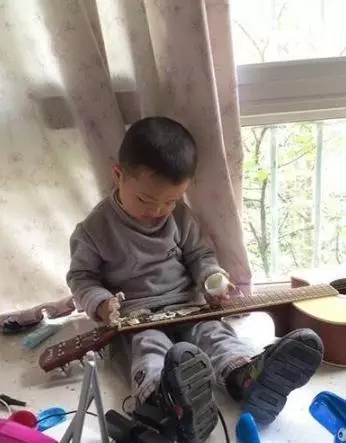 小姨子說姐夫不在家來吃飯沒意義,姐姐聽見了要解釋,小姨子的解釋讓我笑噴了