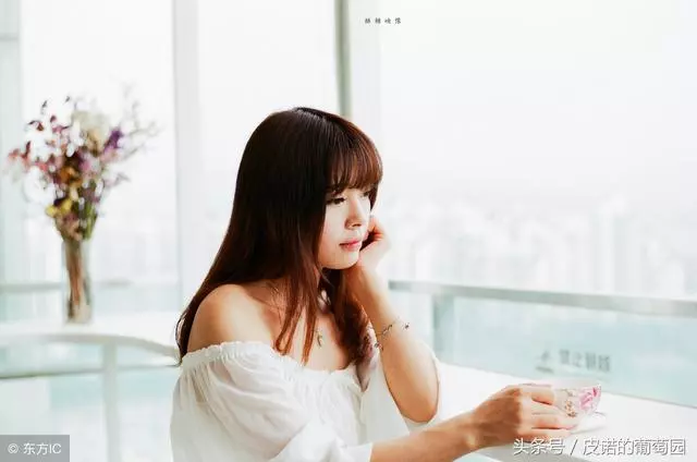 離婚吧,我起早貪黑地賺錢,而你只是把我當成改善你家生活的工具