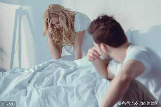 離婚吧,我起早貪黑地賺錢,而你只是把我當成改善你家生活的工具