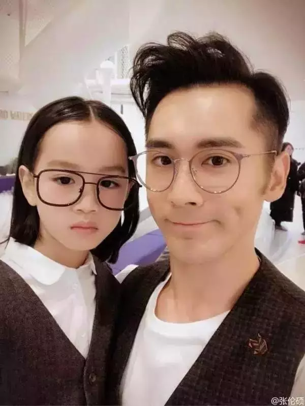 林青霞三個女兒,黎姿三個女兒,鍾麗緹三個女兒,差距明顯!