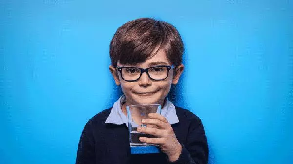 喝過的飲料放了一天還能喝嗎?實驗結果很多人沒想到