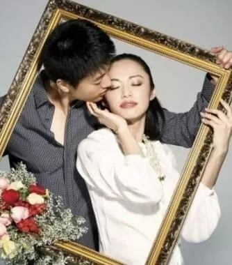 38位明星的結婚照,有的已離婚,有的依然甜蜜!