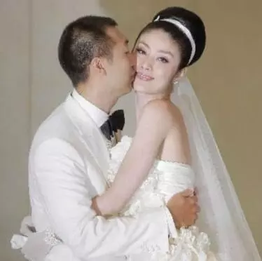 38位明星的結婚照,有的已離婚,有的依然甜蜜!