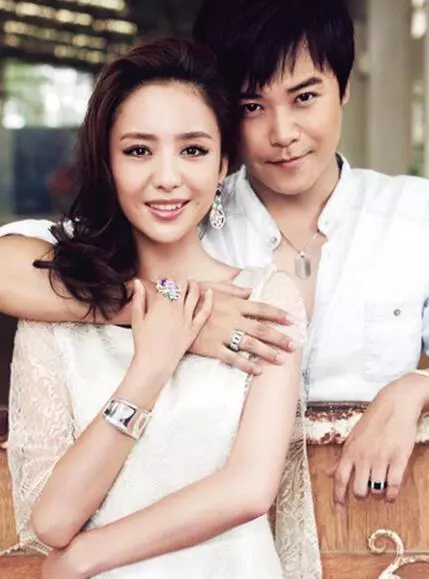 38位明星的結婚照,有的已離婚,有的依然甜蜜!