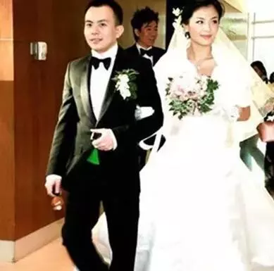 38位明星的結婚照,有的已離婚,有的依然甜蜜!