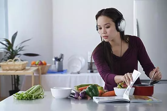 醫生放話:飯後7件事不能做,不然很毀身子,改掉一個都是好的!