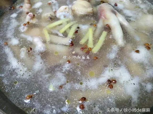 雞爪和這食材一起真是太好吃了,一星期准做一次,每次都啃精光!