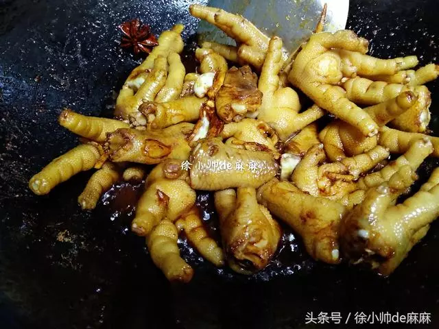 雞爪和這食材一起真是太好吃了,一星期准做一次,每次都啃精光!