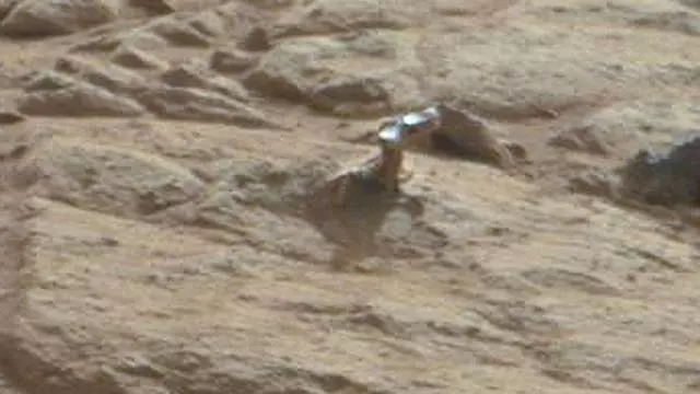 在火星發現大腿骨和機械戰甲?盤點NASA的火星趣圖與其科學解釋!