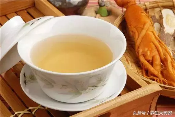 心臟不好,這個地方沒彈性,夏季養心,記住「123」口訣!