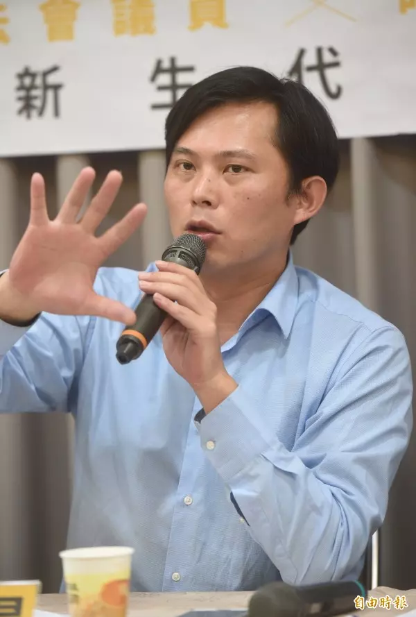 黃國昌:參選新北市長不在工作清單上