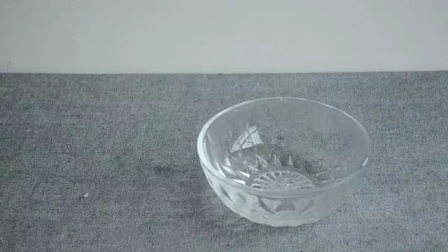 「白醋加食鹽」沒想到這麼厲害,放在家裡 解決了家家戶戶困擾的問題!