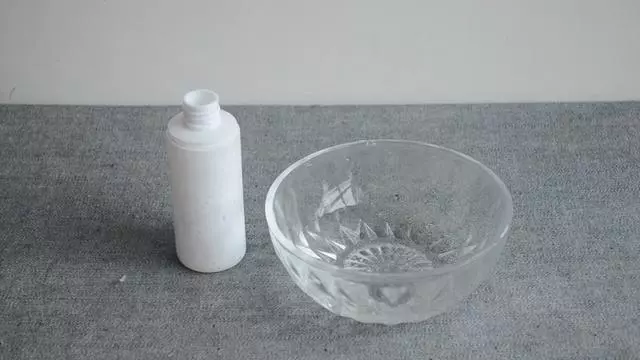 「白醋加食鹽」沒想到這麼厲害,放在家裡 解決了家家戶戶困擾的問題!