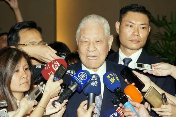 一個成功大學的學生寫下,如果台灣沒有綠營這幾個人該有多好!!