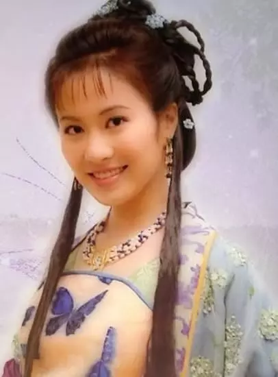 吳京的前任和現任妻子對比,終於知道他為什麼選擇現任妻子謝楠了!