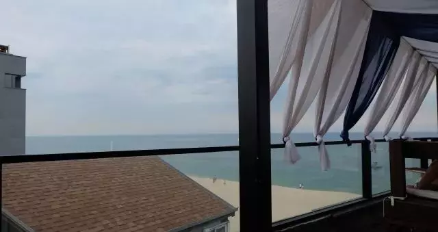 這個夏天,除了濟州島,當地人都去這個海邊度假啦