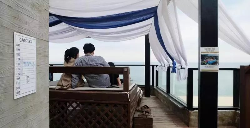這個夏天,除了濟州島,當地人都去這個海邊度假啦