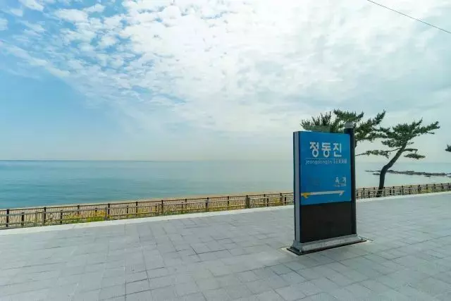 這個夏天,除了濟州島,當地人都去這個海邊度假啦