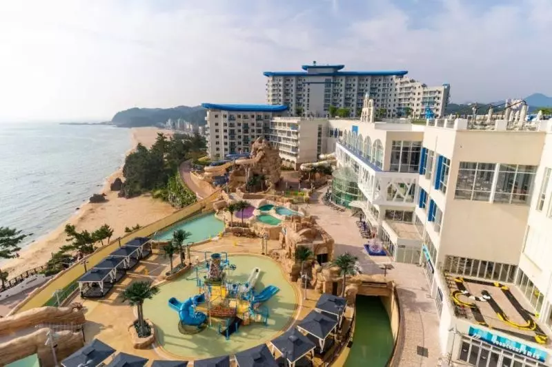 這個夏天,除了濟州島,當地人都去這個海邊度假啦