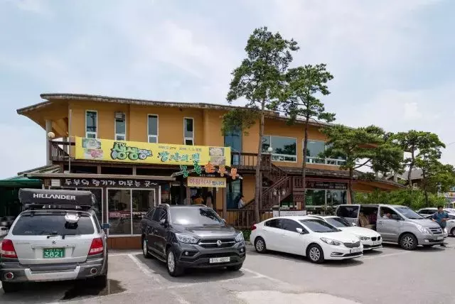 這個夏天,除了濟州島,當地人都去這個海邊度假啦