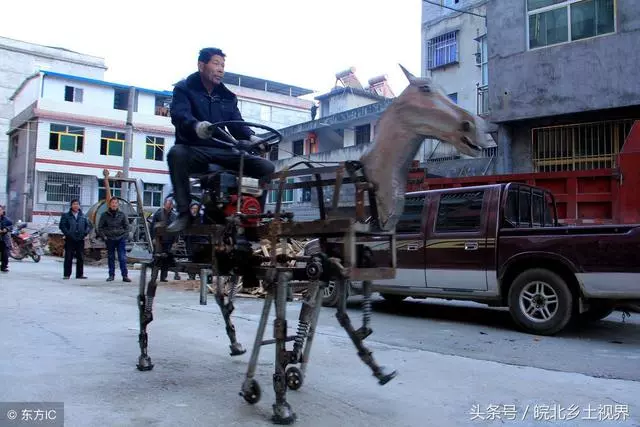 12張中國牛人奇葩發明看了心服,第9張老漢發明的「寶馬車」不錯