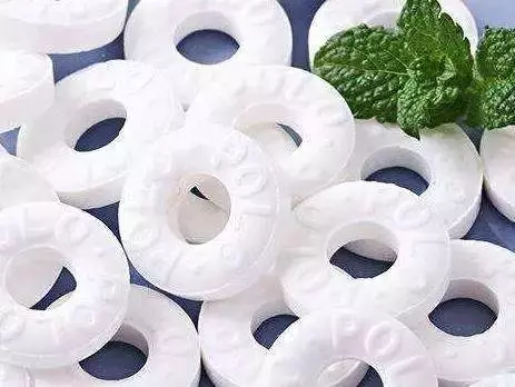 吃了那麼多薄荷糖,竟然不知道為什麼它有個圈?
