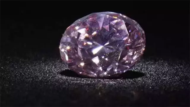 劉特佐親身證明「錢買不了愛情」的4大例子豪砸2000萬向台灣天后求婚,結果