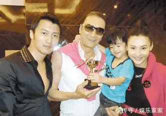 謝霆鋒帶兒子做親子鑑定,謝賢憤怒, 張柏芝含淚道出實情!