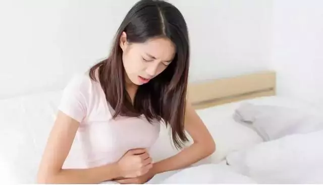 這7類人不要碰冷飲!想吃冷飲,掌握3個要點,吃得涼快不傷身