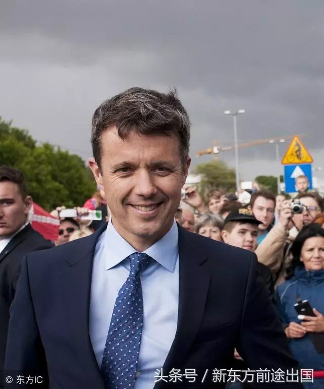我的同班同學是王子和公主?!揭秘各國王室都選擇了哪些大學
